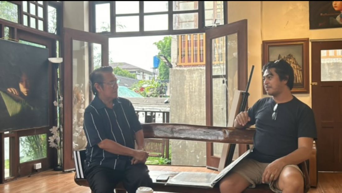 Dr. Aladin Antiqueño with Art Critic Cid Reyes at GK Art Gallery